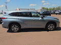 2022 Toyota Highlander XLE AWD