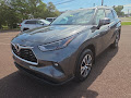2022 Toyota Highlander XLE AWD