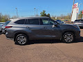 2022 Toyota Highlander XLE AWD