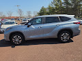 2023 Toyota Highlander XLE AWD