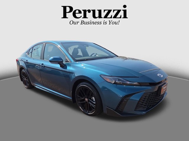 2025 Toyota Camry SE FWD
