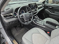 2022 Toyota Highlander Hybrid Bronze Edition AWD