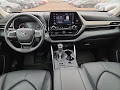 2022 Toyota Highlander XLE AWD