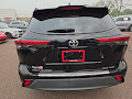 2022 Toyota Highlander XLE AWD