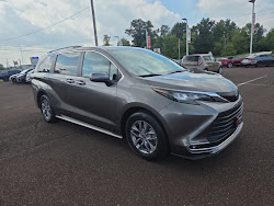 2024 Toyota Sienna XLE AWD