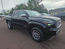 2025 Toyota Tacoma 4WD 4WD